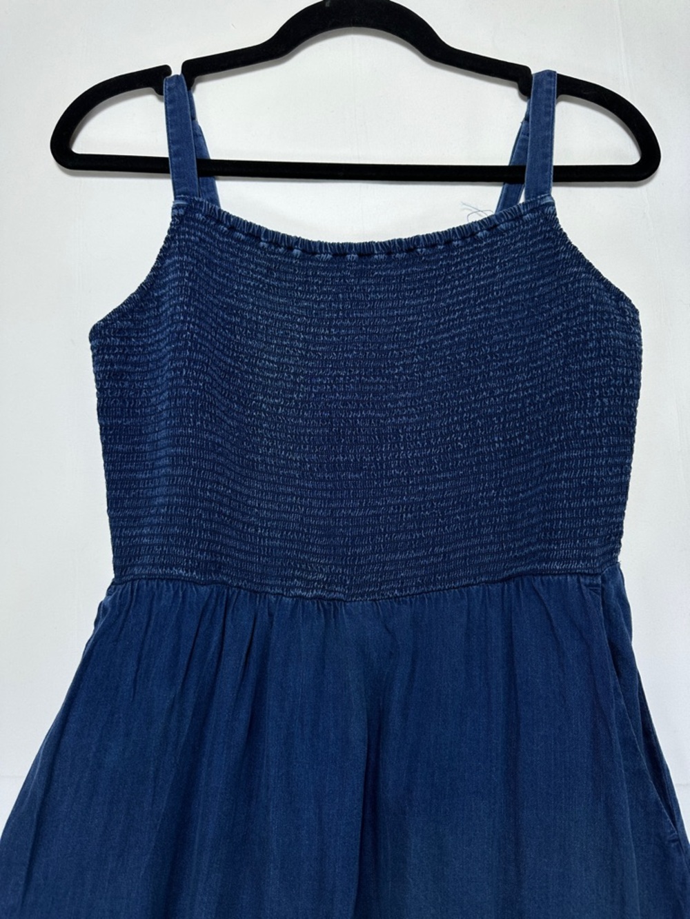 Old Navy Chambray Midi Smocked Bodice Sundress Lyocell Country Concert Size S - Picture 2 of 7